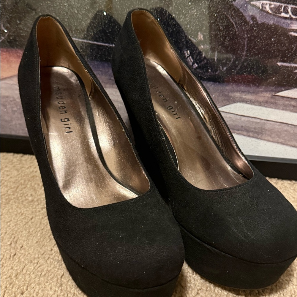 Madden Girl Black Platform Heels Size 8